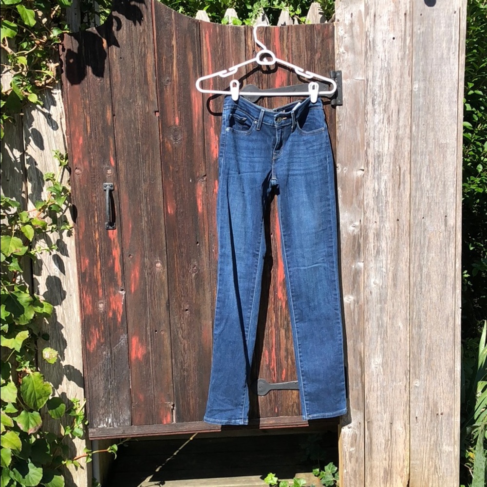 LEVI’S slim jeans -new (no tags)